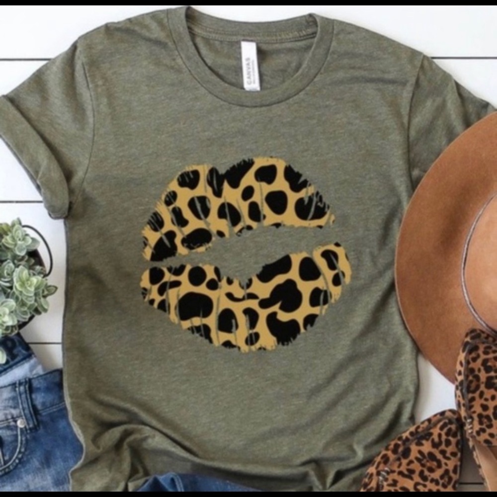 New! Leopard Lip T-Shirt